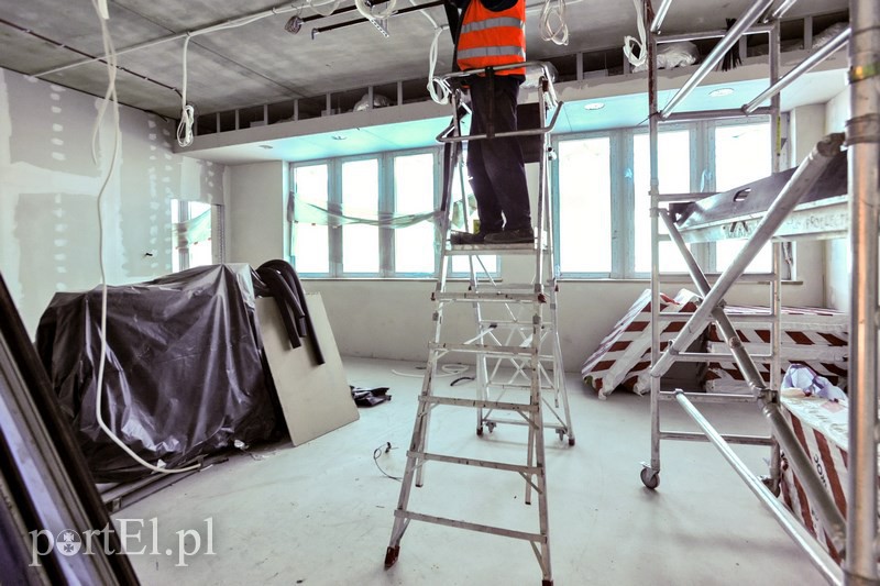 Praca wre, sąd się pnie zdjęcie nr 124900