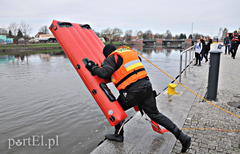 Wodne ćwiczenia strażaków zdjęcie nr 125027