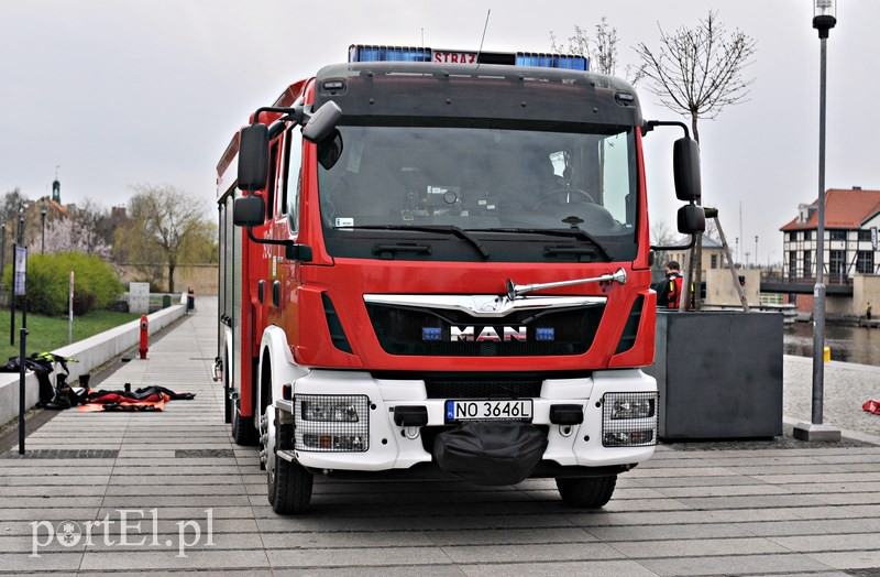 Wodne ćwiczenia strażaków zdjęcie nr 125044