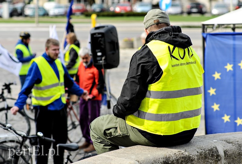 Wiedza o społeczeństwie według KOD-u zdjęcie nr 125081