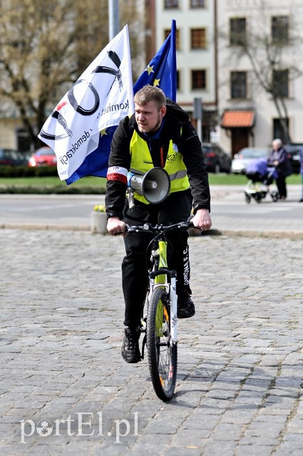 Wiedza o społeczeństwie według KOD-u zdjęcie nr 125094