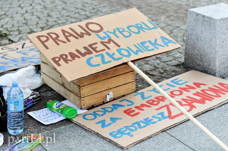 Wieszakiem w aborcję zdjęcie nr 125099