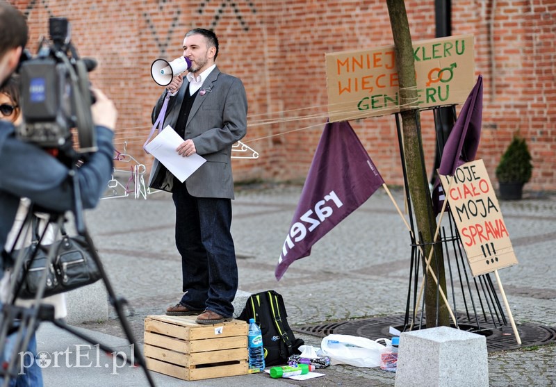 Wieszakiem w aborcję zdjęcie nr 125101