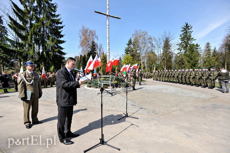 Uczcili 6. rocznicę katastrofy smoleńskiej zdjęcie nr 125188