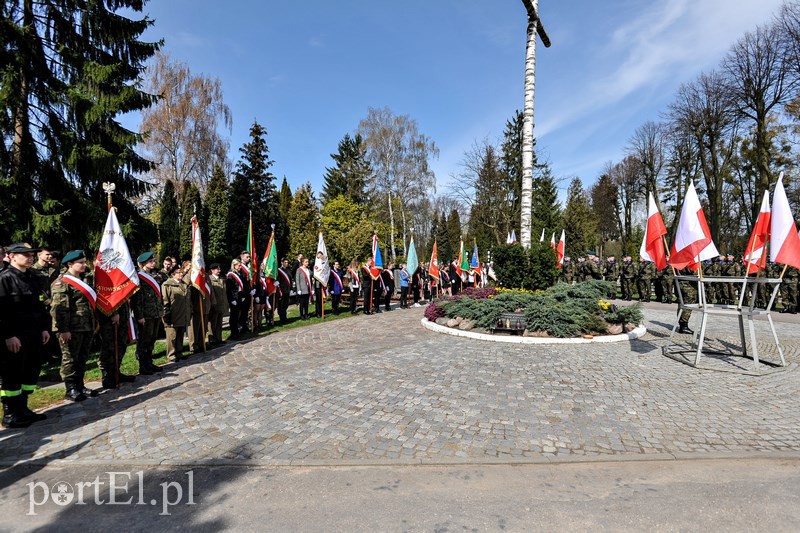 Uczcili 6. rocznicę katastrofy smoleńskiej zdjęcie nr 125186