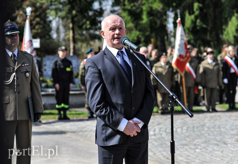 Uczcili 6. rocznicę katastrofy smoleńskiej zdjęcie nr 125189