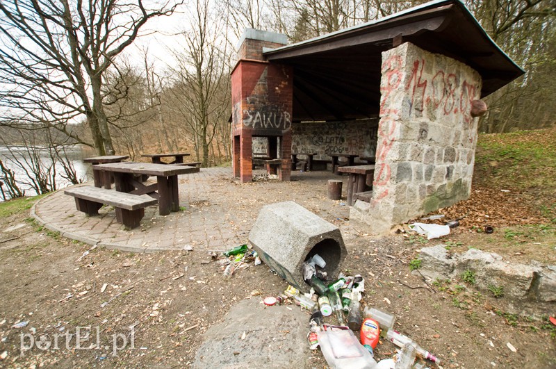 Jelenia Dolina: obraz nędzy i rozpaczy zdjęcie nr 125270