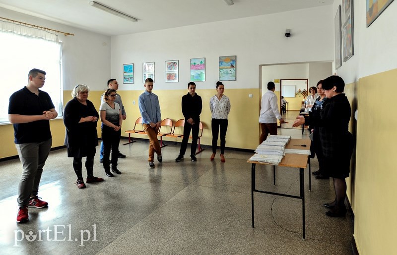 Gimnazjaliści podeszli do egzaminu zdjęcie nr 125727