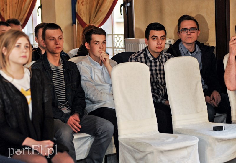 Proste odpowiedzi na trudne pytania zdjęcie nr 126593