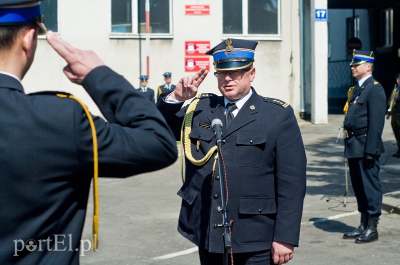 Dla strażaków awanse, dla komendanta emerytura zdjęcie nr 126870