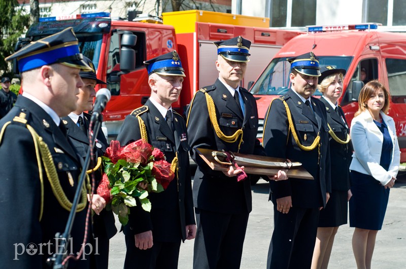 Dla strażaków awanse, dla komendanta emerytura zdjęcie nr 126875