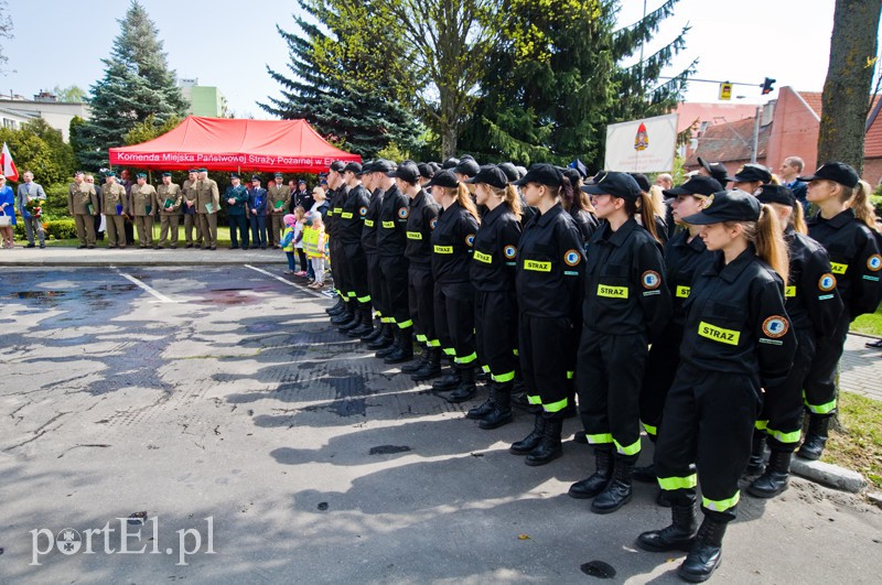 Dla strażaków awanse, dla komendanta emerytura zdjęcie nr 126844