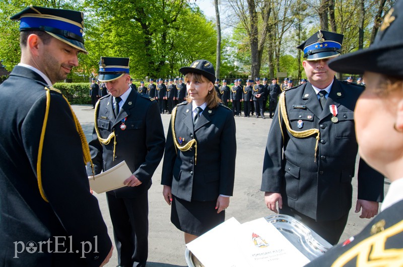 Dla strażaków awanse, dla komendanta emerytura zdjęcie nr 126860