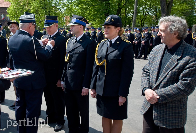 Dla strażaków awanse, dla komendanta emerytura zdjęcie nr 126857