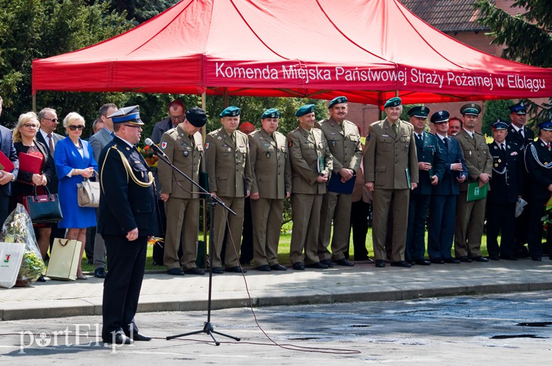 Dla strażaków awanse, dla komendanta emerytura zdjęcie nr 126850