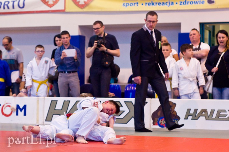 Mali judocy walczą zdjęcie nr 127145