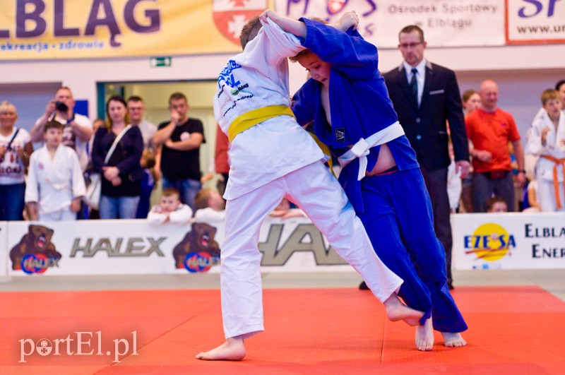 Mali judocy walczą zdjęcie nr 127148