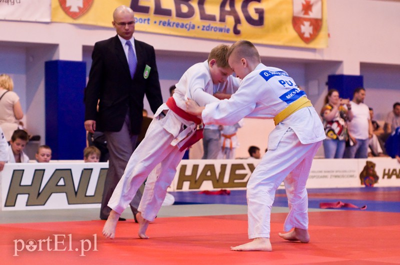 Mali judocy walczą zdjęcie nr 127147