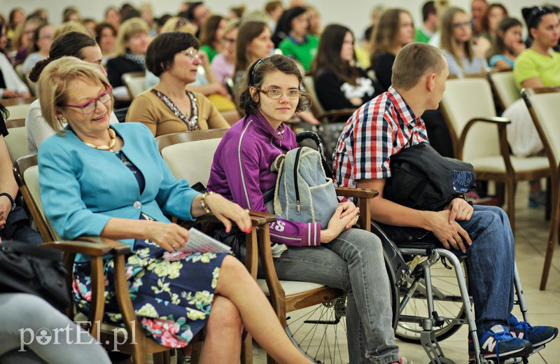 Nielegalne biznesy, ryzykowne związki zdjęcie nr 128036