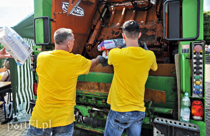 Można powiedzieć, że śmieci zakwitły zdjęcie nr 128204