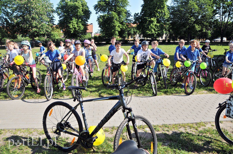 Ta szkoła po prostu kocha dwa koła zdjęcie nr 128483