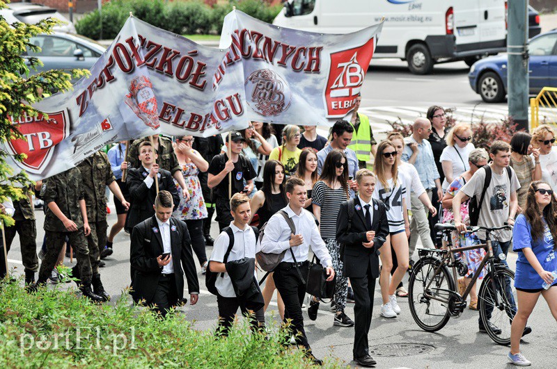 Studenci zaczęli zabawę zdjęcie nr 128912