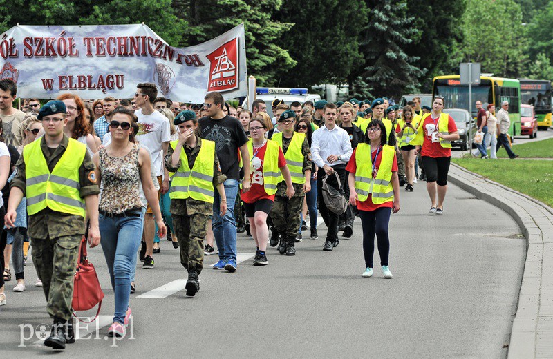 Studenci zaczęli zabawę zdjęcie nr 128924