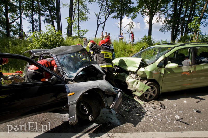  Groźny wypadek w Nadbrzeżu zdjęcie nr 129075