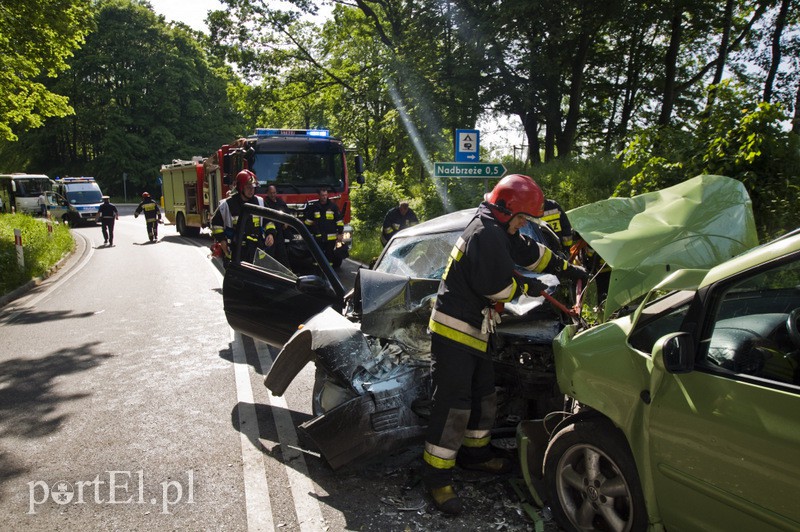  Groźny wypadek w Nadbrzeżu zdjęcie nr 129093