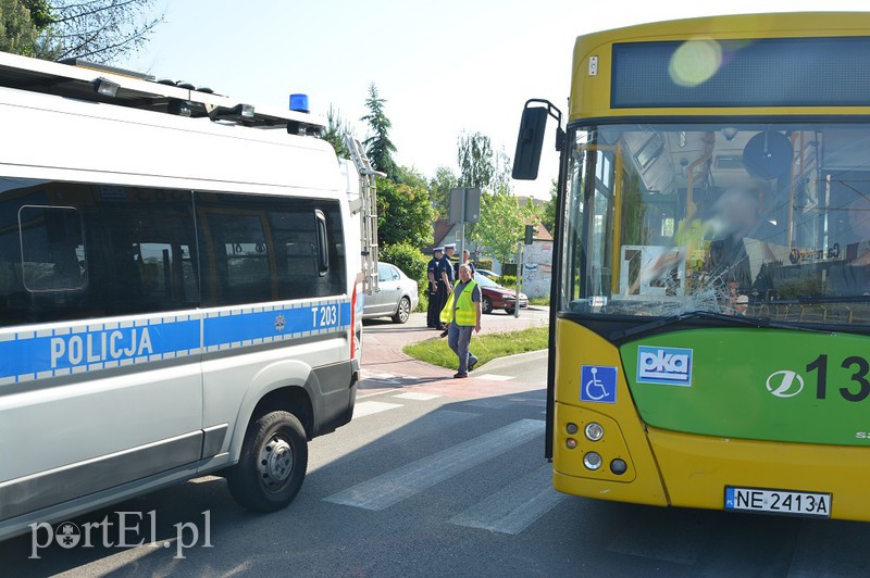 Miejski autobus potrącił rowerzystkę zdjęcie nr 129138