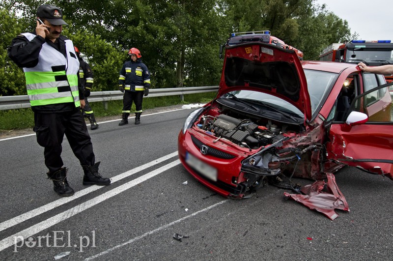  Droga nr 22 zablokowana. Wypadek w Karczowiskach Górnych zdjęcie nr 130136