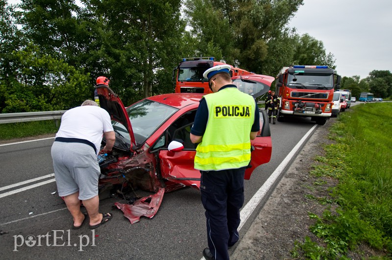  Droga nr 22 zablokowana. Wypadek w Karczowiskach Górnych zdjęcie nr 130131