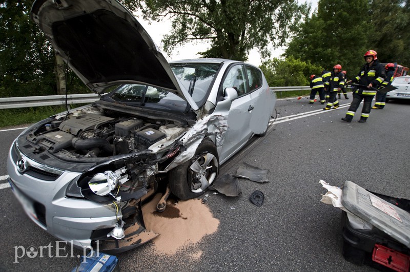  Droga nr 22 zablokowana. Wypadek w Karczowiskach Górnych zdjęcie nr 130132