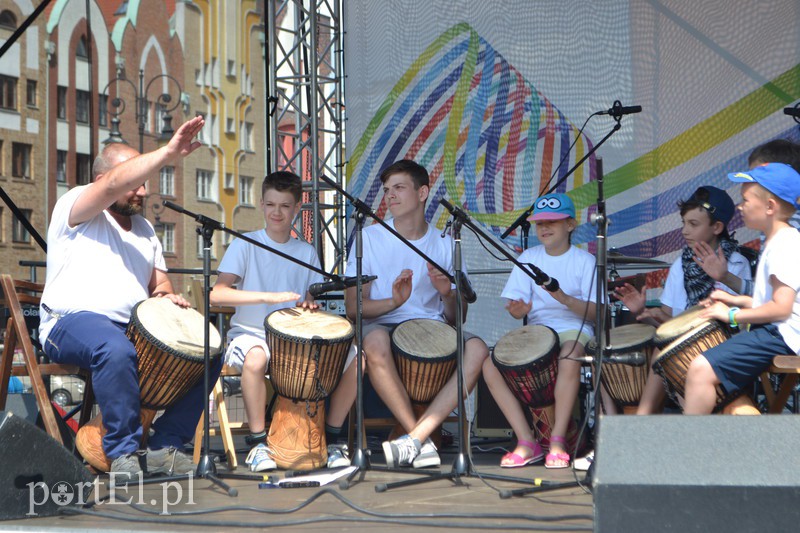 Koncert MDK na starówce zdjęcie nr 130682