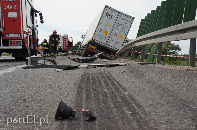 Wypadek na "siódemce", utrudnienia w ruchu  zdjęcie nr 131491