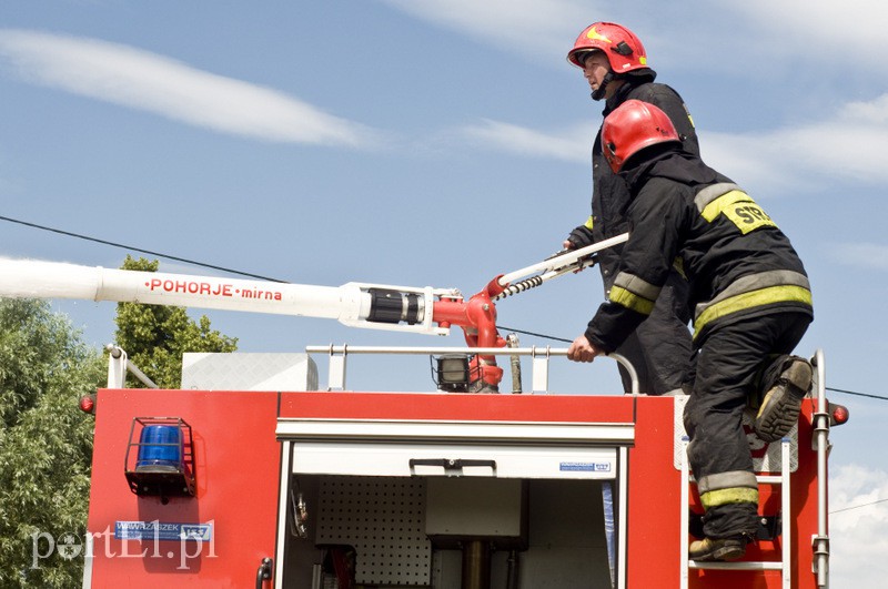  Spłonął dom w Mojkowie zdjęcie nr 131563