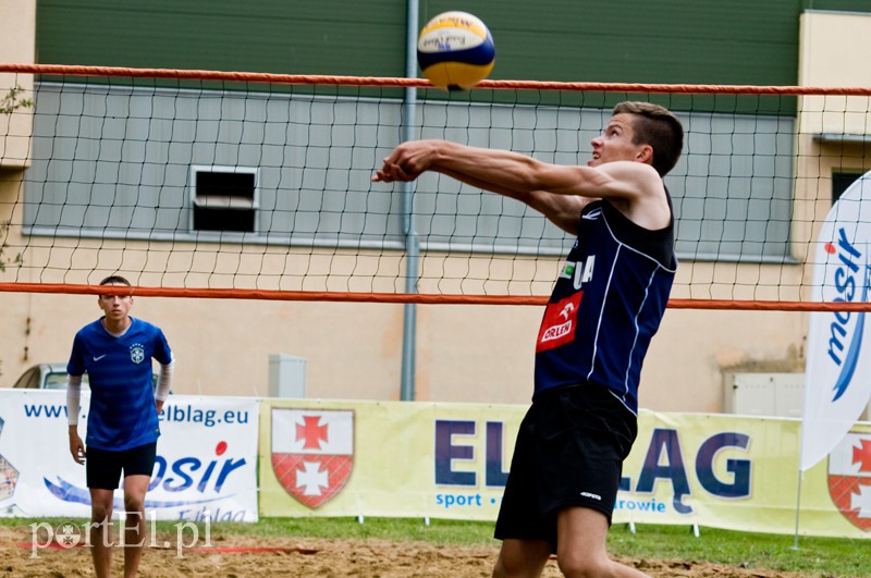 Olsztynianie najlepsi na elbląskiej plaży zdjęcie nr 132189