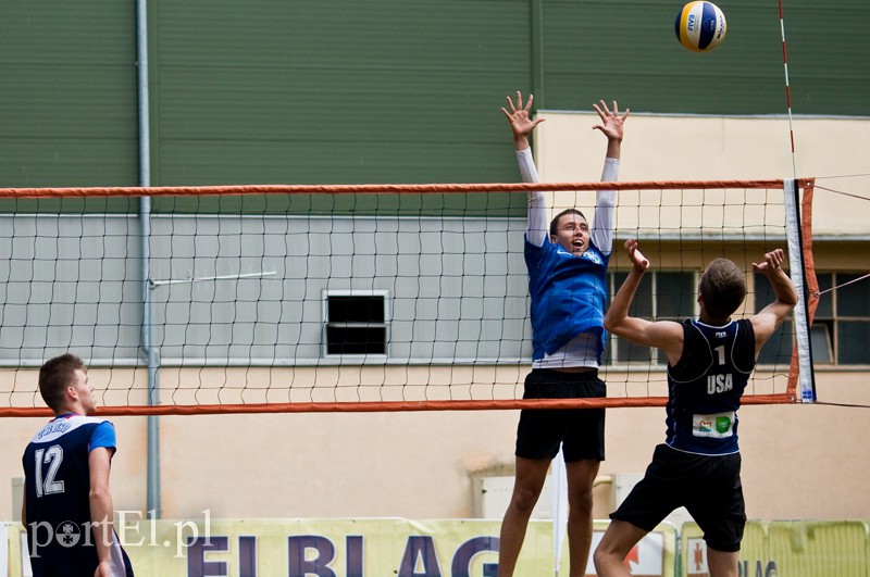 Olsztynianie najlepsi na elbląskiej plaży zdjęcie nr 132186