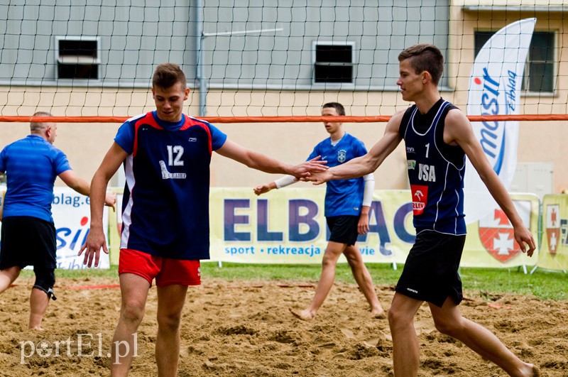 Olsztynianie najlepsi na elbląskiej plaży zdjęcie nr 132190