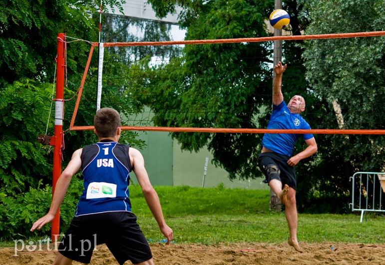 Olsztynianie najlepsi na elbląskiej plaży zdjęcie nr 132193
