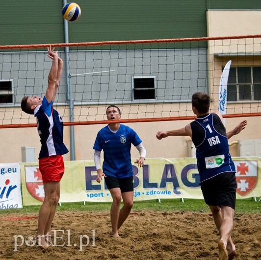 Olsztynianie najlepsi na elbląskiej plaży zdjęcie nr 132185