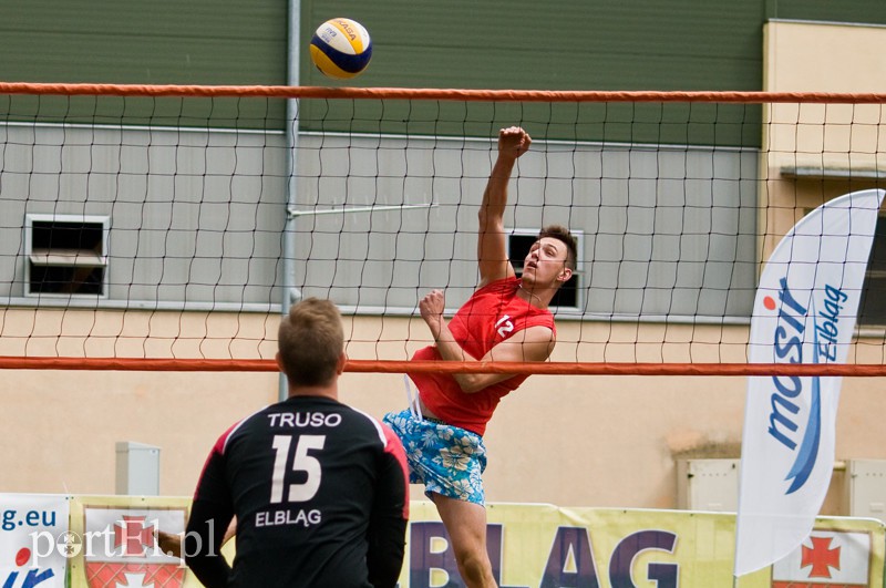 Olsztynianie najlepsi na elbląskiej plaży zdjęcie nr 132175