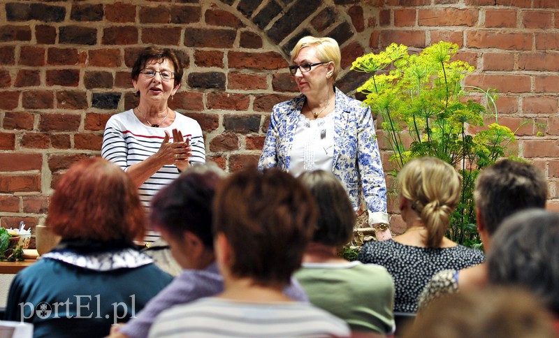 Seniorzy przenieśli się w świat lawendy zdjęcie nr 132365