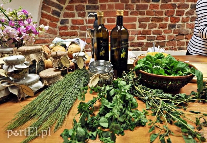 Seniorzy przenieśli się w świat lawendy zdjęcie nr 132361