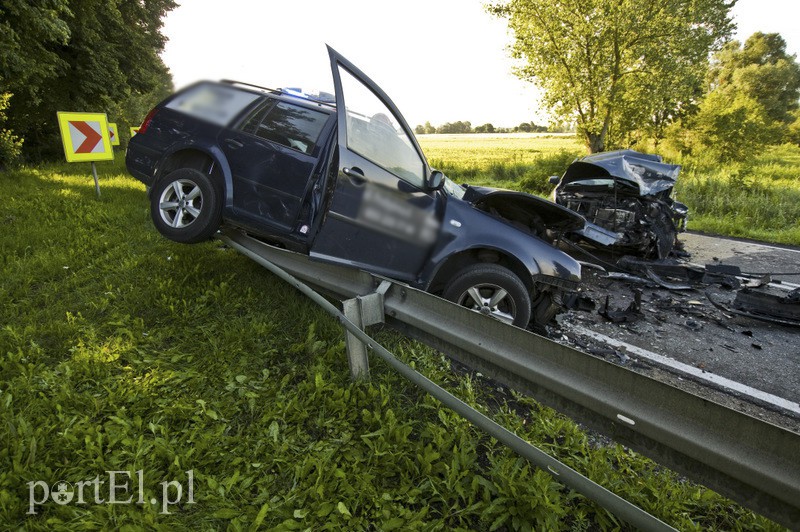  Czołowe zderzenie pod Elblągiem zdjęcie nr 132455