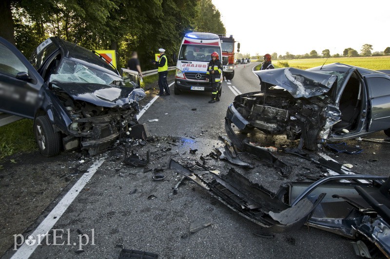  Czołowe zderzenie pod Elblągiem zdjęcie nr 132451