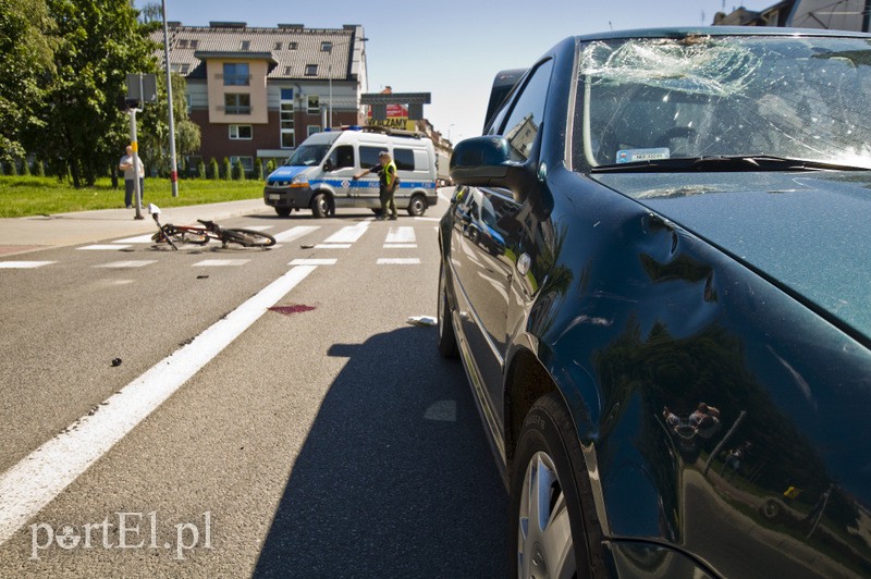  Potrącenie na rondzie zdjęcie nr 132669