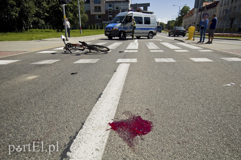  Potrącenie na rondzie zdjęcie nr 132671
