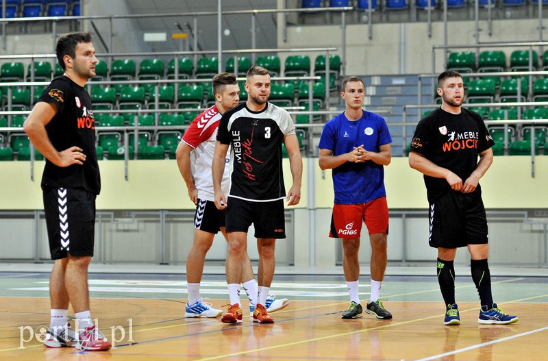 Meblarze wznowili treningi zdjęcie nr 132725