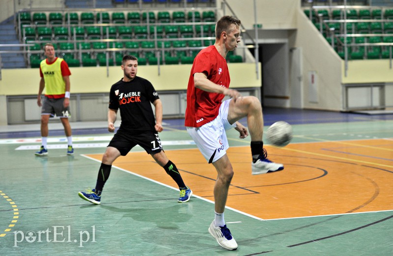 Meblarze wznowili treningi zdjęcie nr 132726